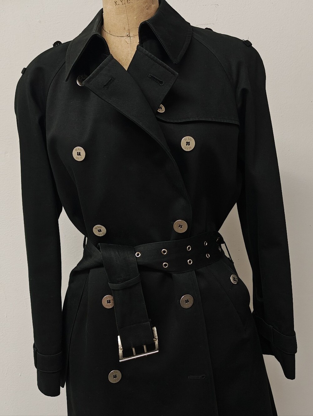 DESIGNER BILL BLASS "SPY vs SPY" TRENCH COAT - Picture 3 of 7